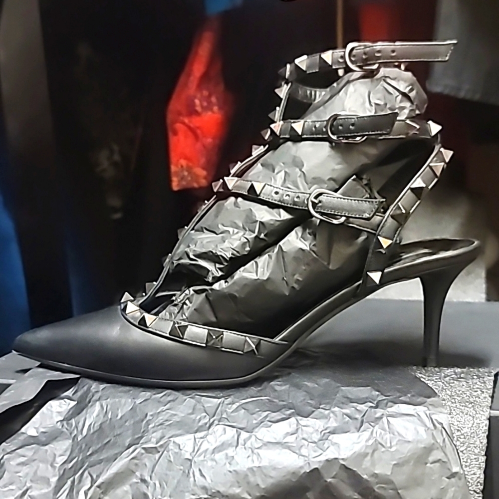 Valentino rockstud kitten heel 38.5